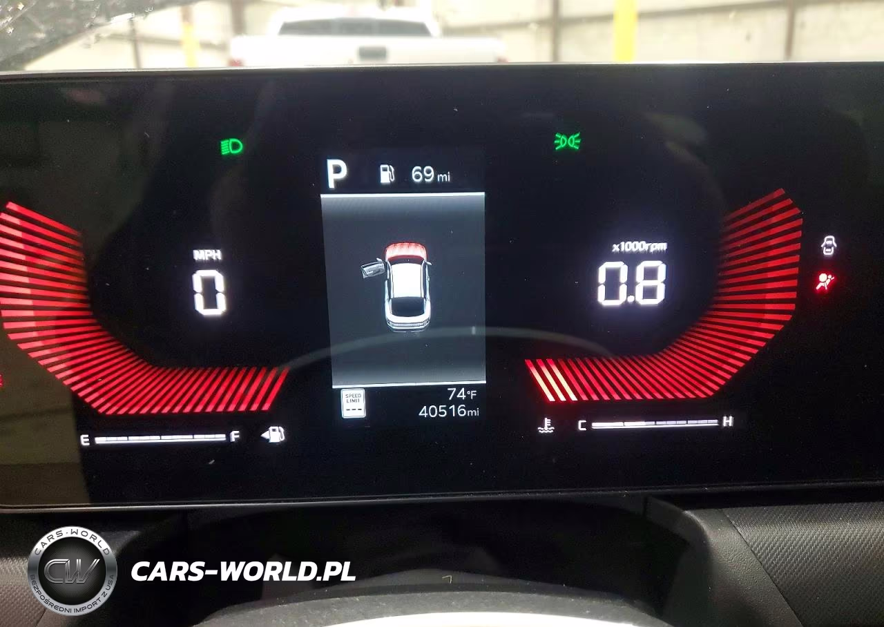 2025 Kia K4 Lxs VIN:3KPFT4DE3SE017870 - 9