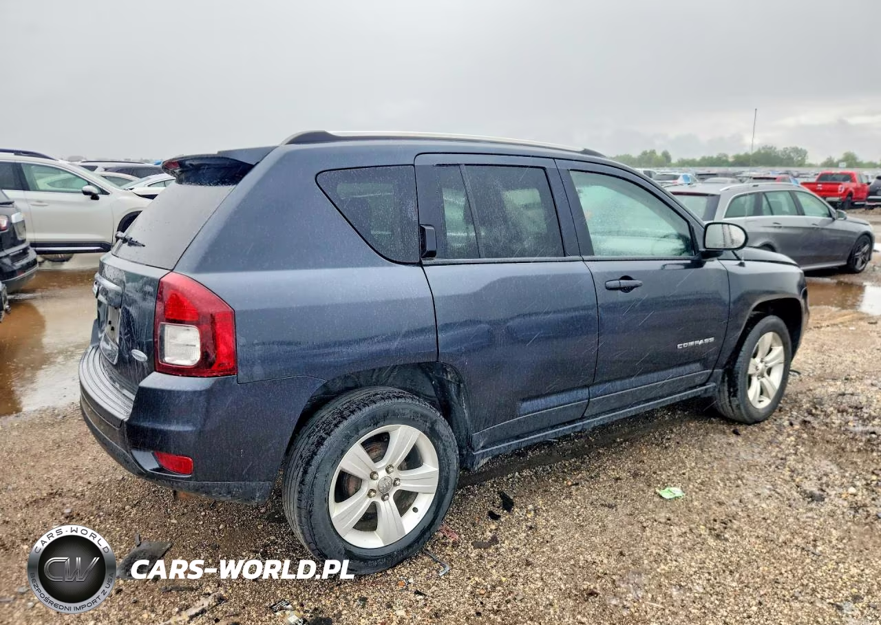 2015 Jeep Compass Latitude VIN:1C4NJCEB6FD110230 - 3