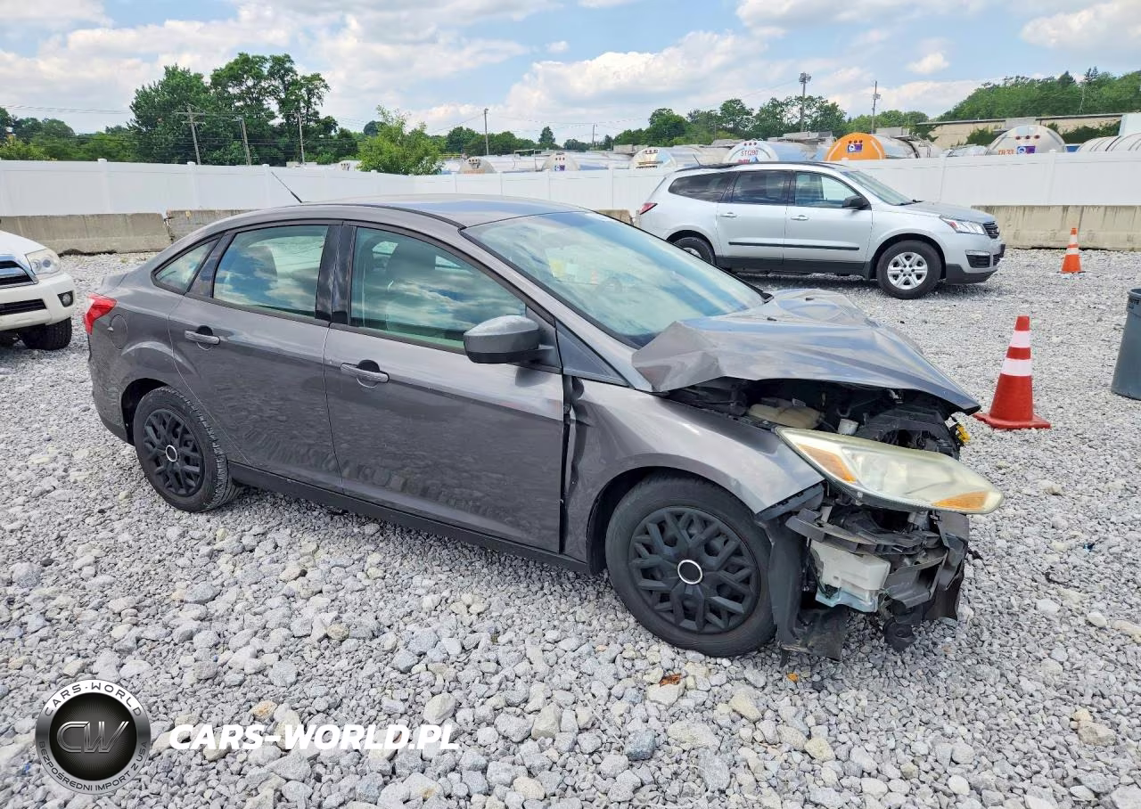 2012 Ford Focus Se VIN:1FAHP3F25CL334641 - 4