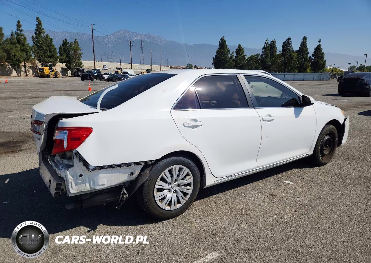 2012 Toyota Camry Le VIN:4T4BF1FK4CR245064 - 3