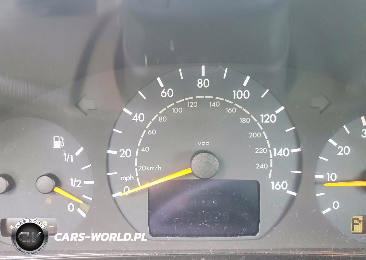 2002 Mercedes-Benz E 320 VIN:WDBJF65J82B477322 - 9