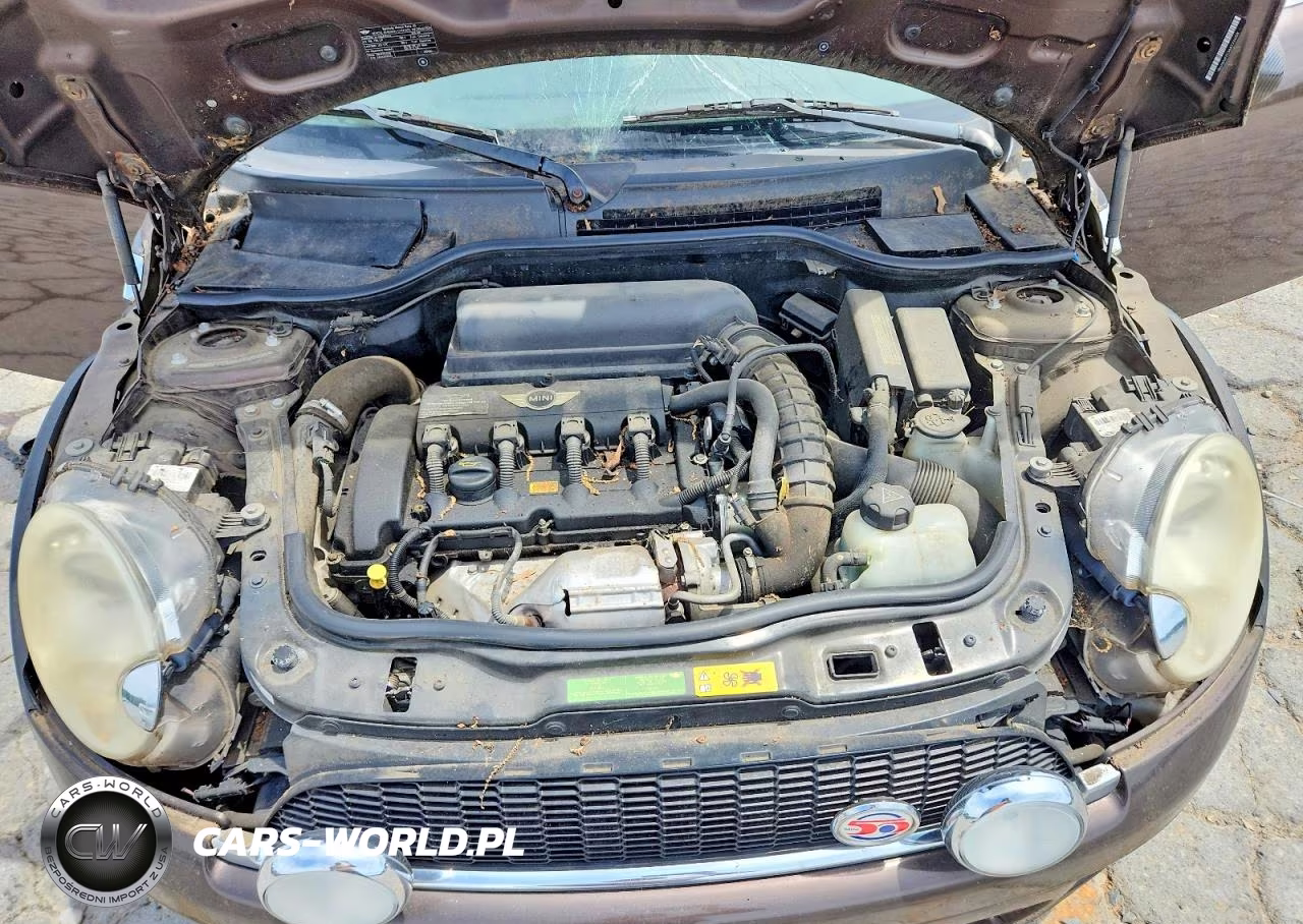 2010 Mini Cooper S VIN:WMWMF7C56ATX46028 - 12
