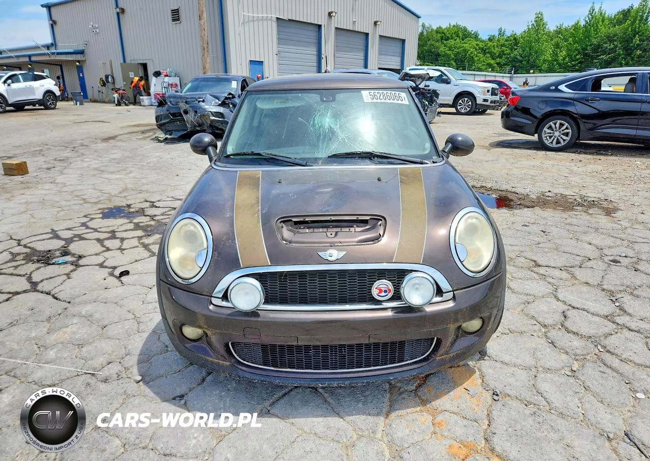 2010 Mini Cooper S VIN:WMWMF7C56ATX46028 - 5