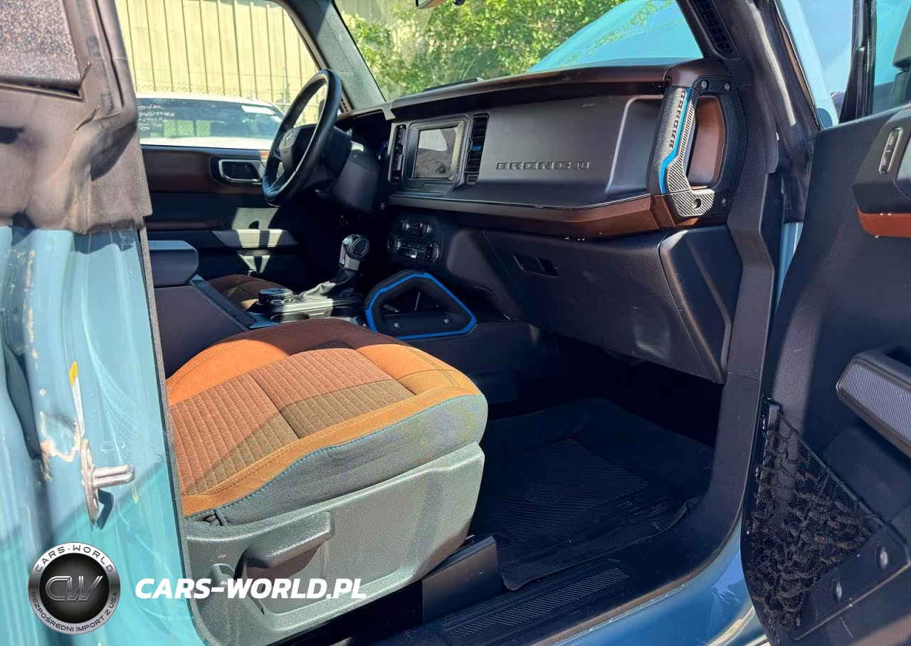 2022 Ford Bronco Base VIN:1FMDE5BH5NLA90931 - 5