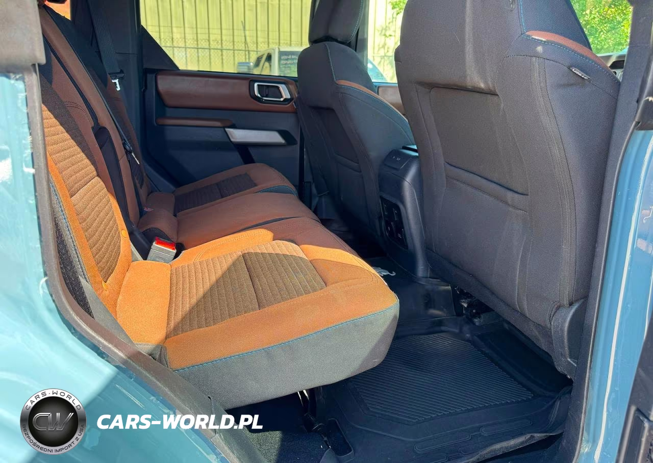 2022 Ford Bronco Base VIN:1FMDE5BH5NLA90931 - 6