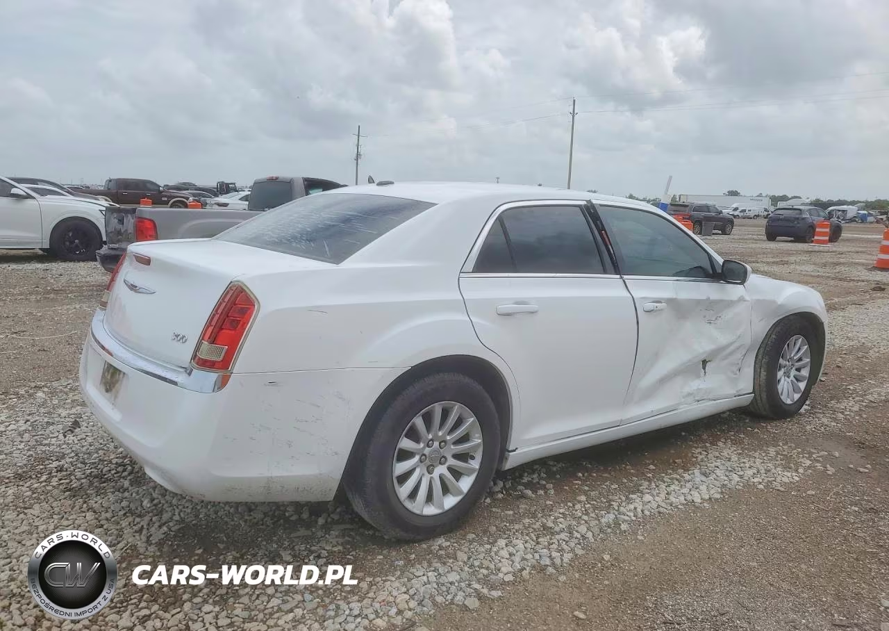 2014 Chrysler 300 VIN:2C3CCAAG8EH190062 - 3