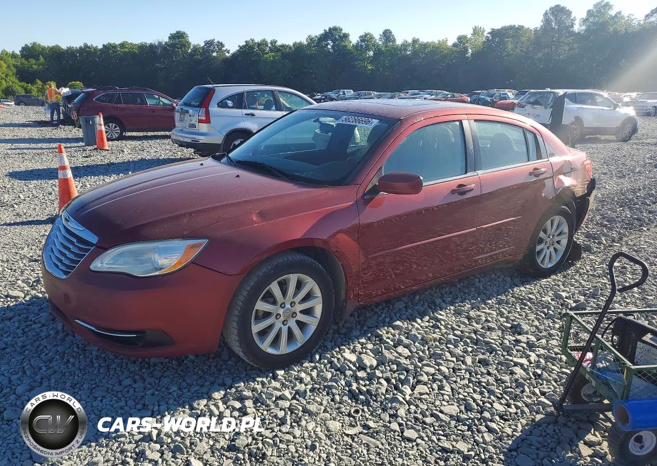 2013 Chrysler 200 Touring – zdjęcie 1 z 12