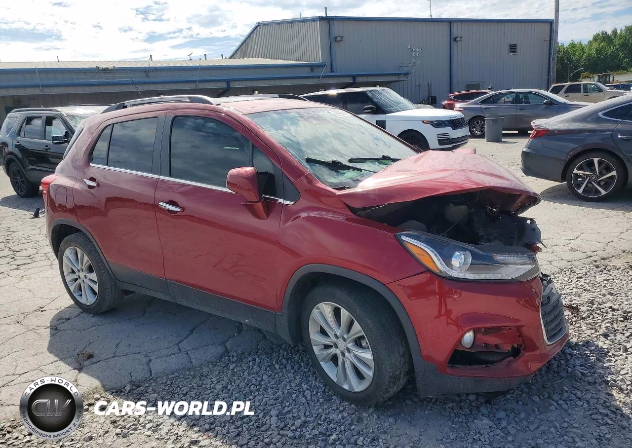 2020 Chevrolet Trax Premier VIN:3GNCJMSB3LL233840 - 4