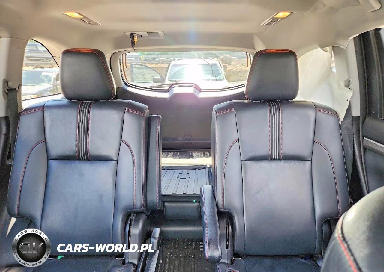 2019 Toyota Highlander Se VIN:5TDJZRFH0KS947700 - 10