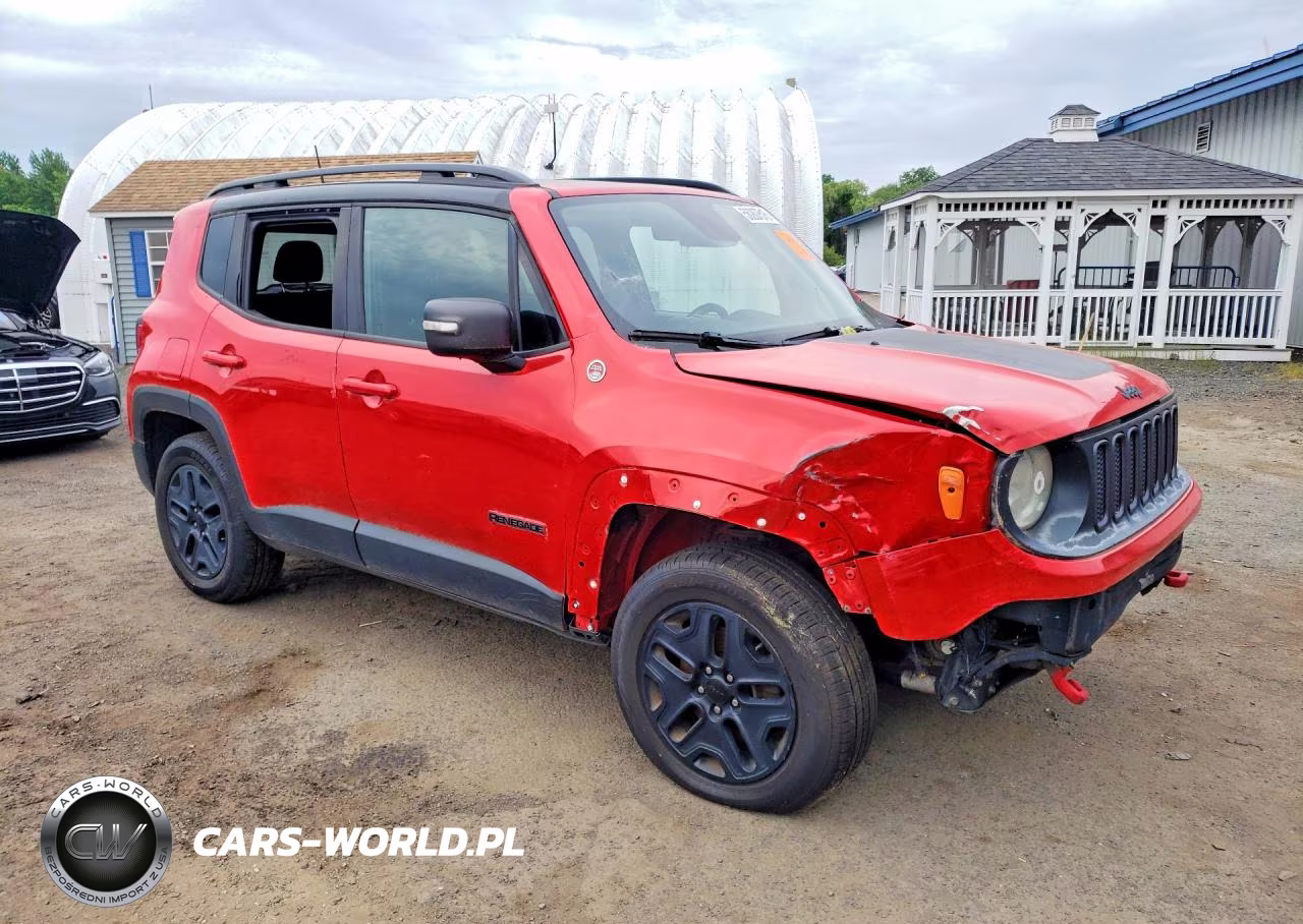 2018 Jeep Renegade Trailhawk VIN:ZACCJBCB9JPG72587 - 4