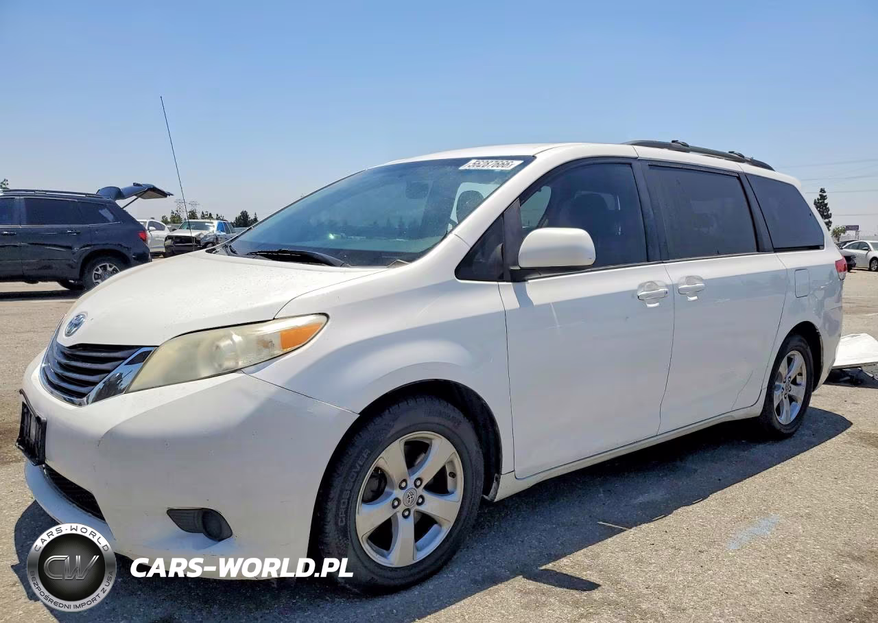 2013 Toyota Sienna Le