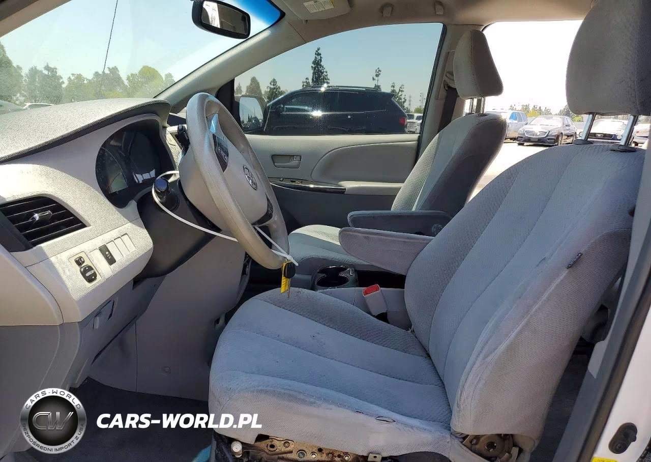 2013 Toyota Sienna Le VIN:5TDKK3DC0DS288176 - 7