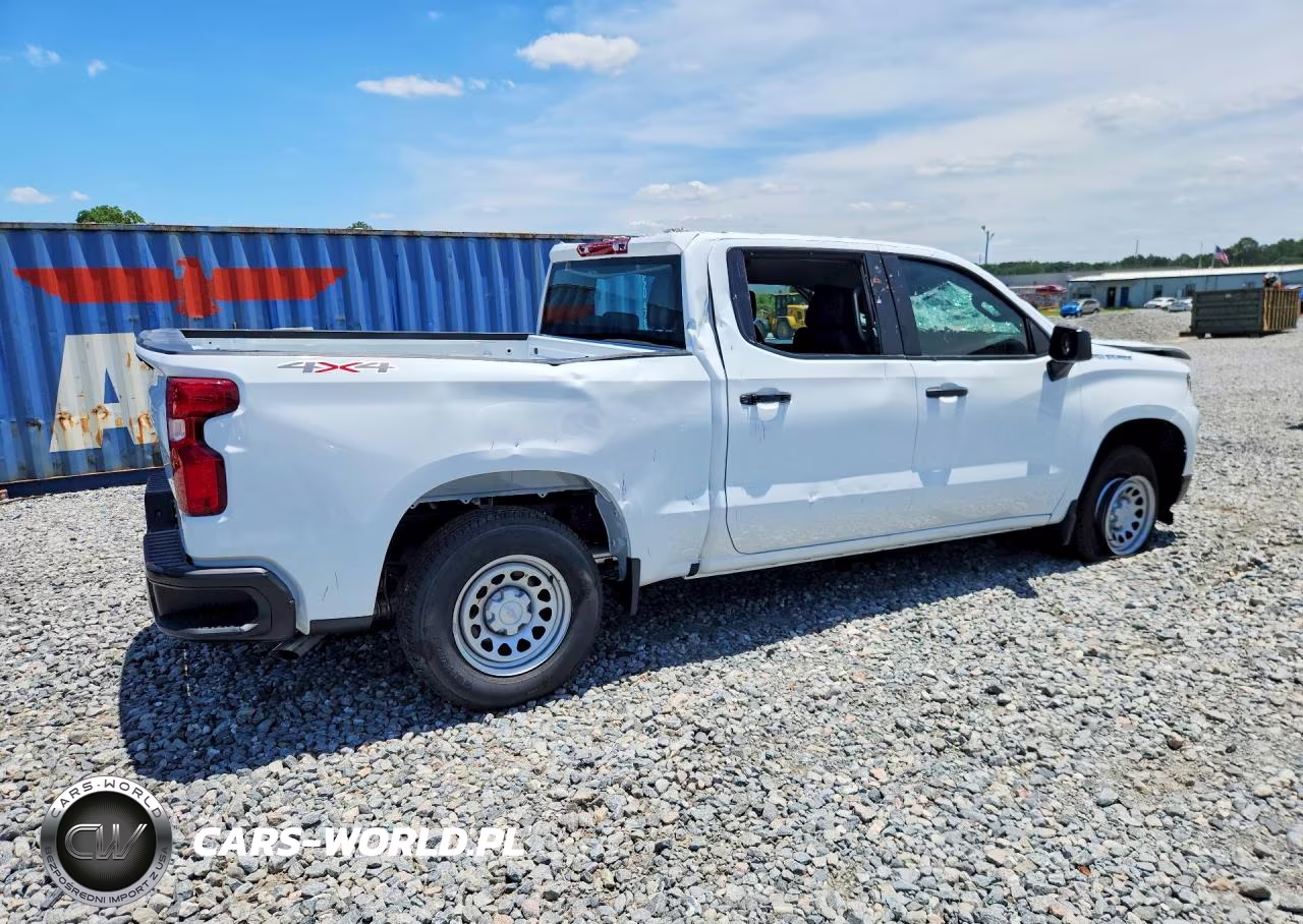 2026 Chevrolet Silverado K1500 VIN:3GCPKAEK6TG328628 - 3