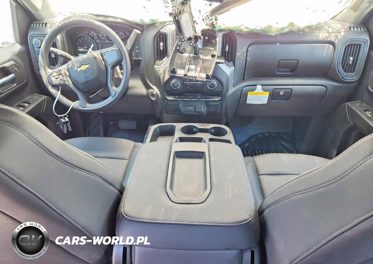 2026 Chevrolet Silverado K1500 VIN:3GCPKAEK6TG328628 - 8