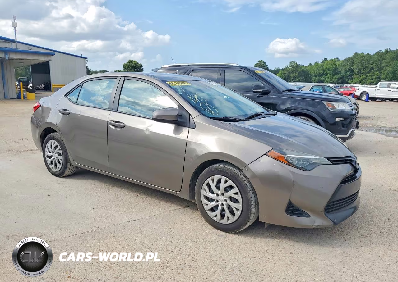 2019 Toyota Corolla Le VIN:2T1BURHE6KC146638 - 4