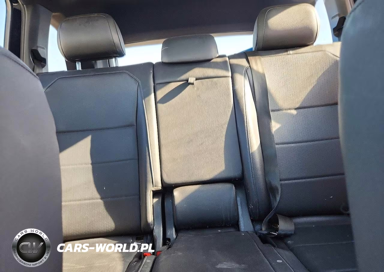 2020 Volkswagen Tiguan VIN:3VV2B7AXXLM178525 - 10