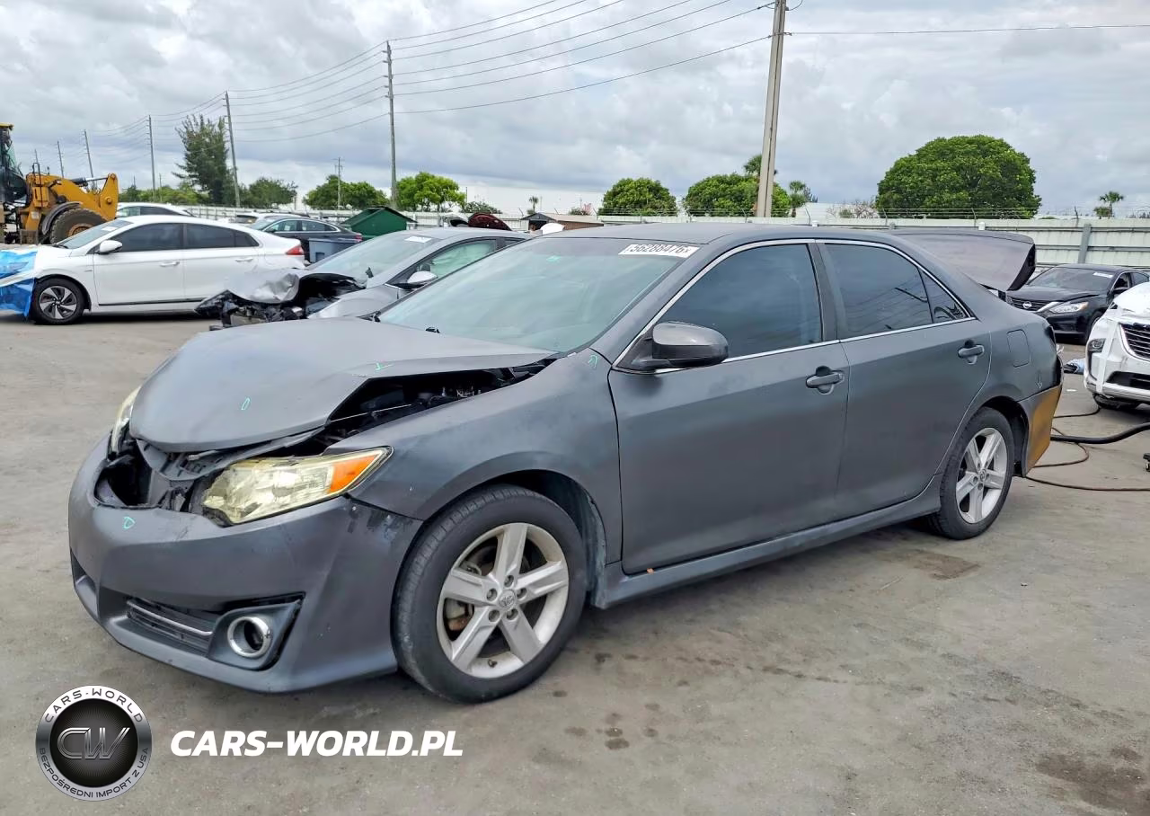 2013 Toyota Camry Se – zdjęcie 1 z 12