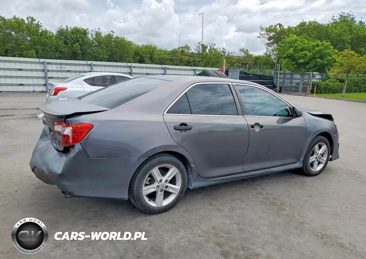 2013 Toyota Camry Se VIN:4T1BF1FK8DU270870 - 3
