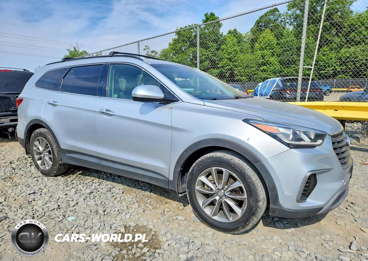 2018 Hyundai Santa Fe Se VIN:KM8SM4HF0JU277993 - 4