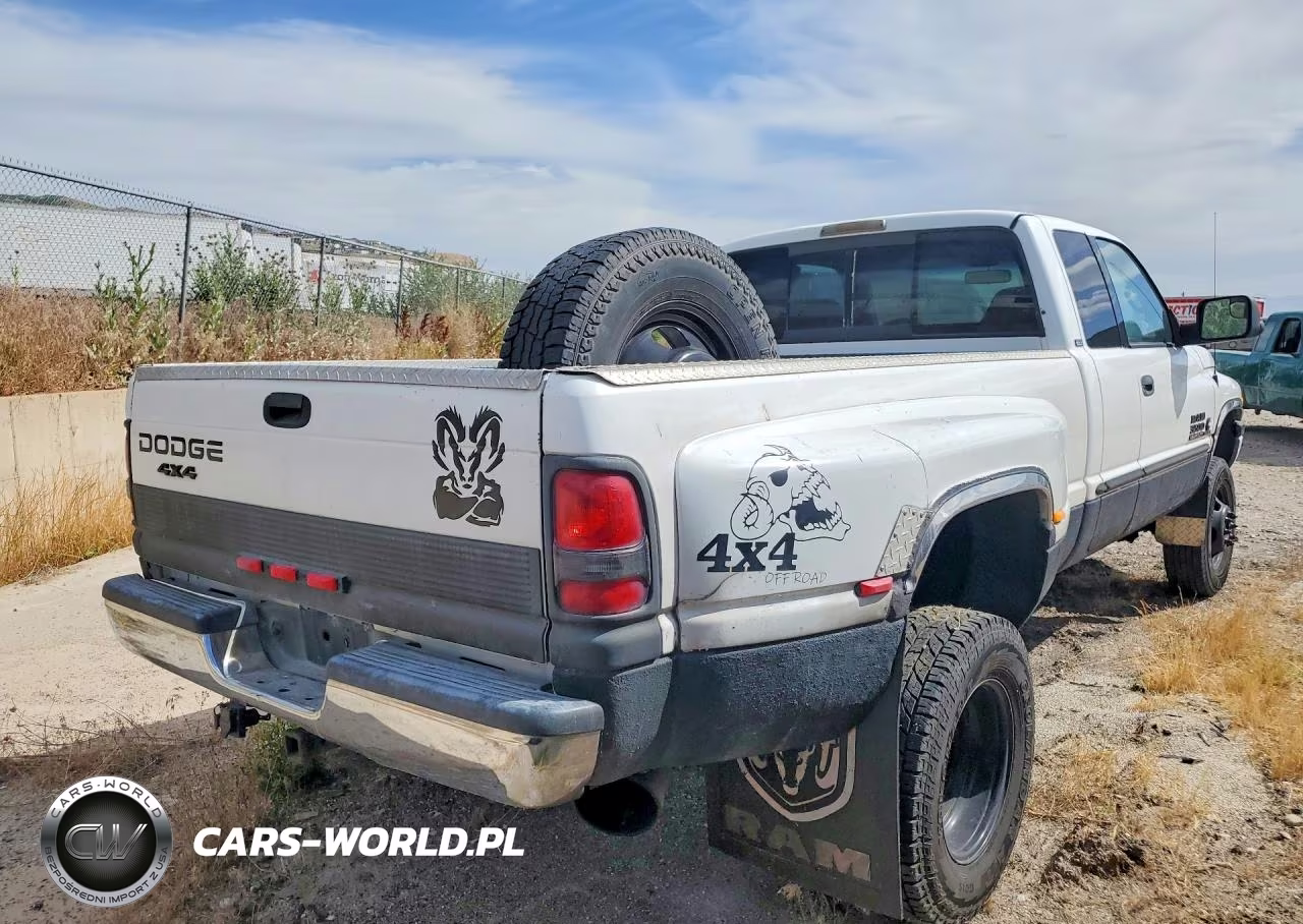 1998 Dodge Ram 3500 VIN:1B7MF33D9WJ162809 - 3