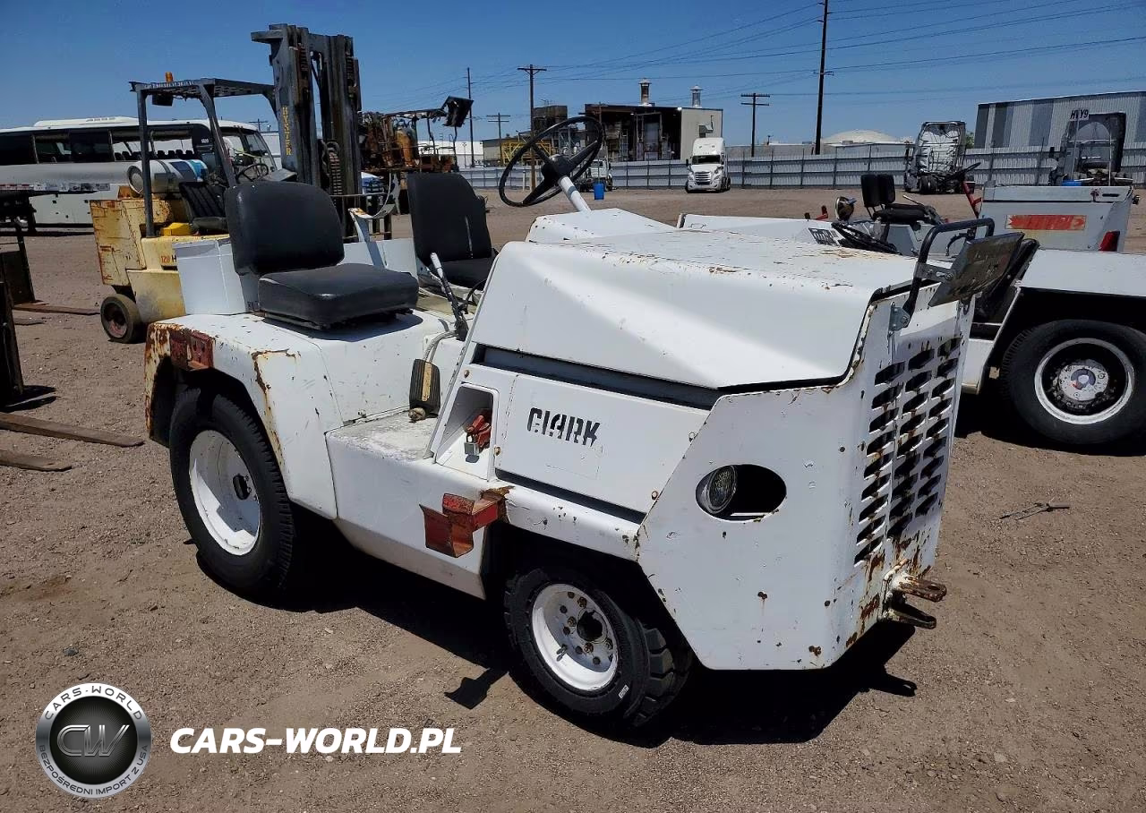 2001 Clark Equipment Airplane Towng Tractor