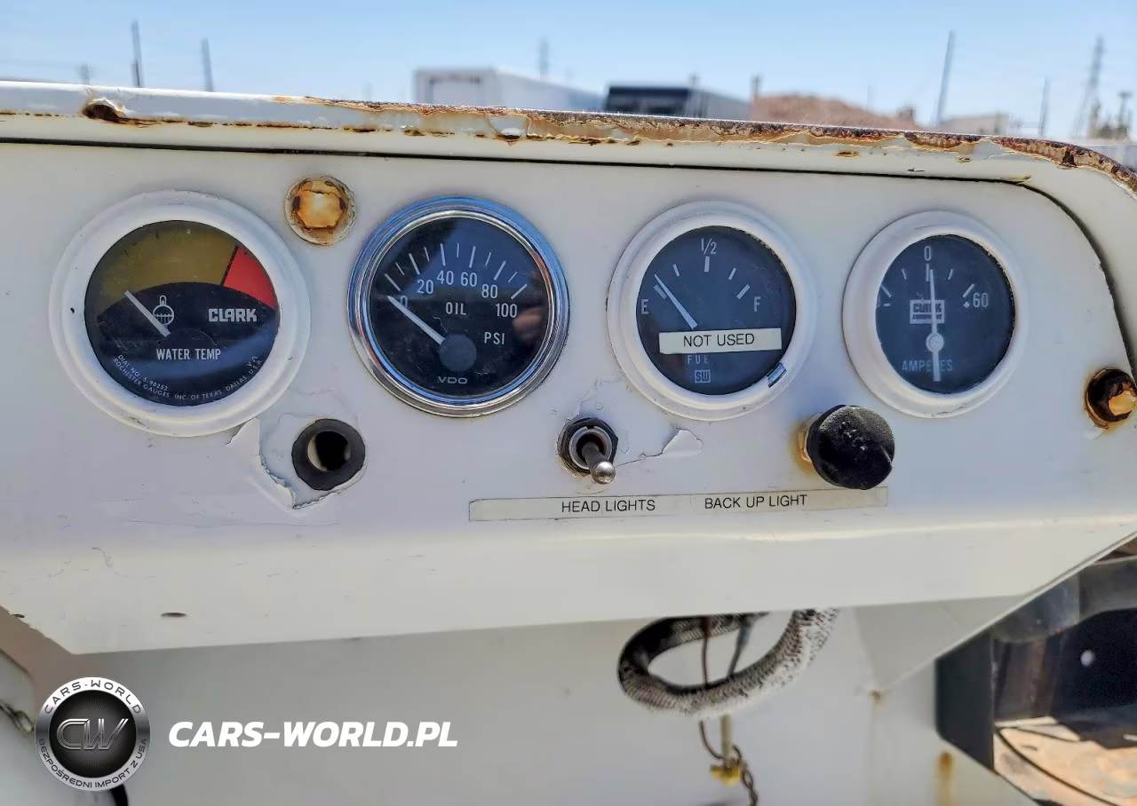2001 Clark Equipment Airplane Towng Tractor VIN:CTAE874440879 - 8