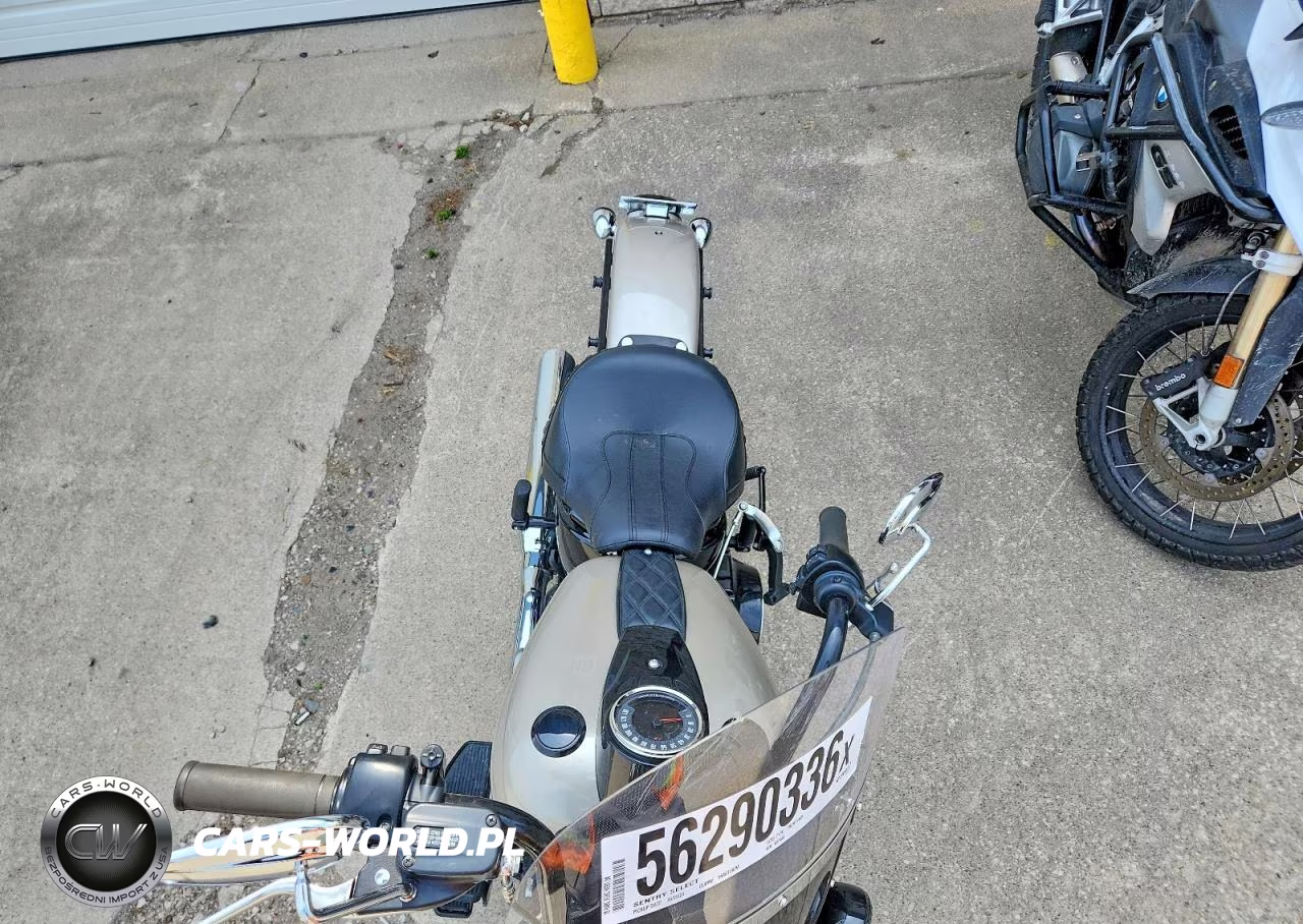 2018 Harley-Davidson Flhc Heritage Classic VIN:1HD1YAJ12JC032408 - 5