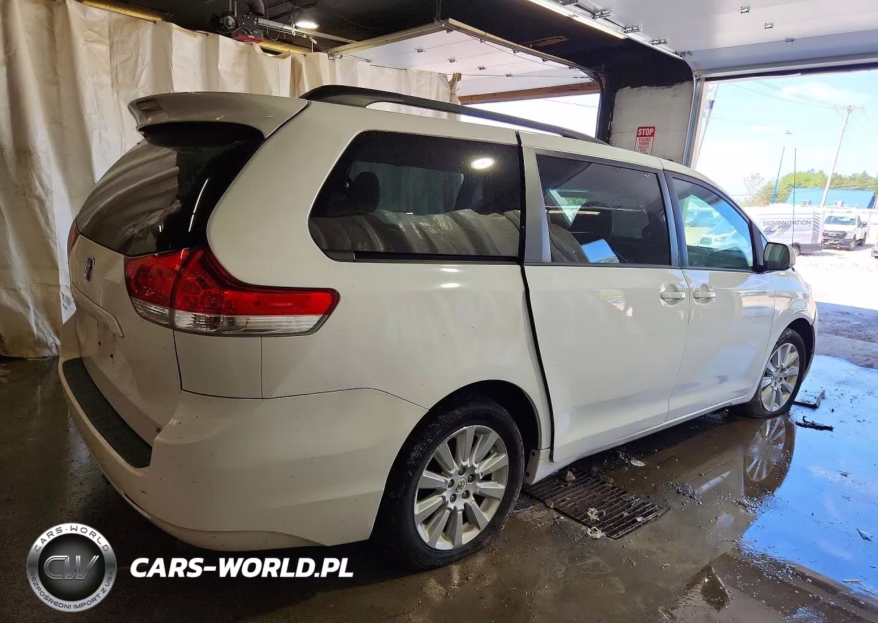 2012 Toyota Sienna Xle 7-Passenger VIN:5TDDK3DCXCS040055 - 3
