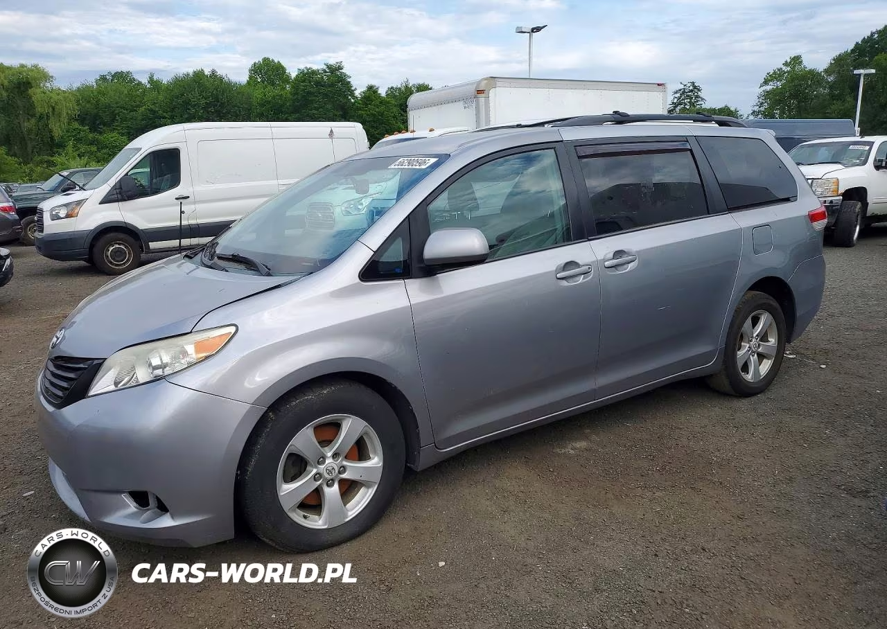 2013 Toyota Sienna Le