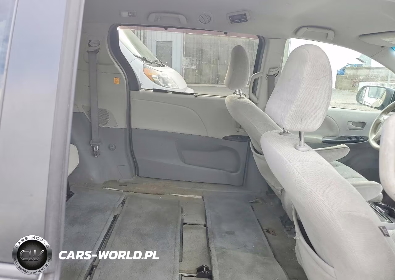 2013 Toyota Sienna Le VIN:5TDJK3DC7DS055259 - 11