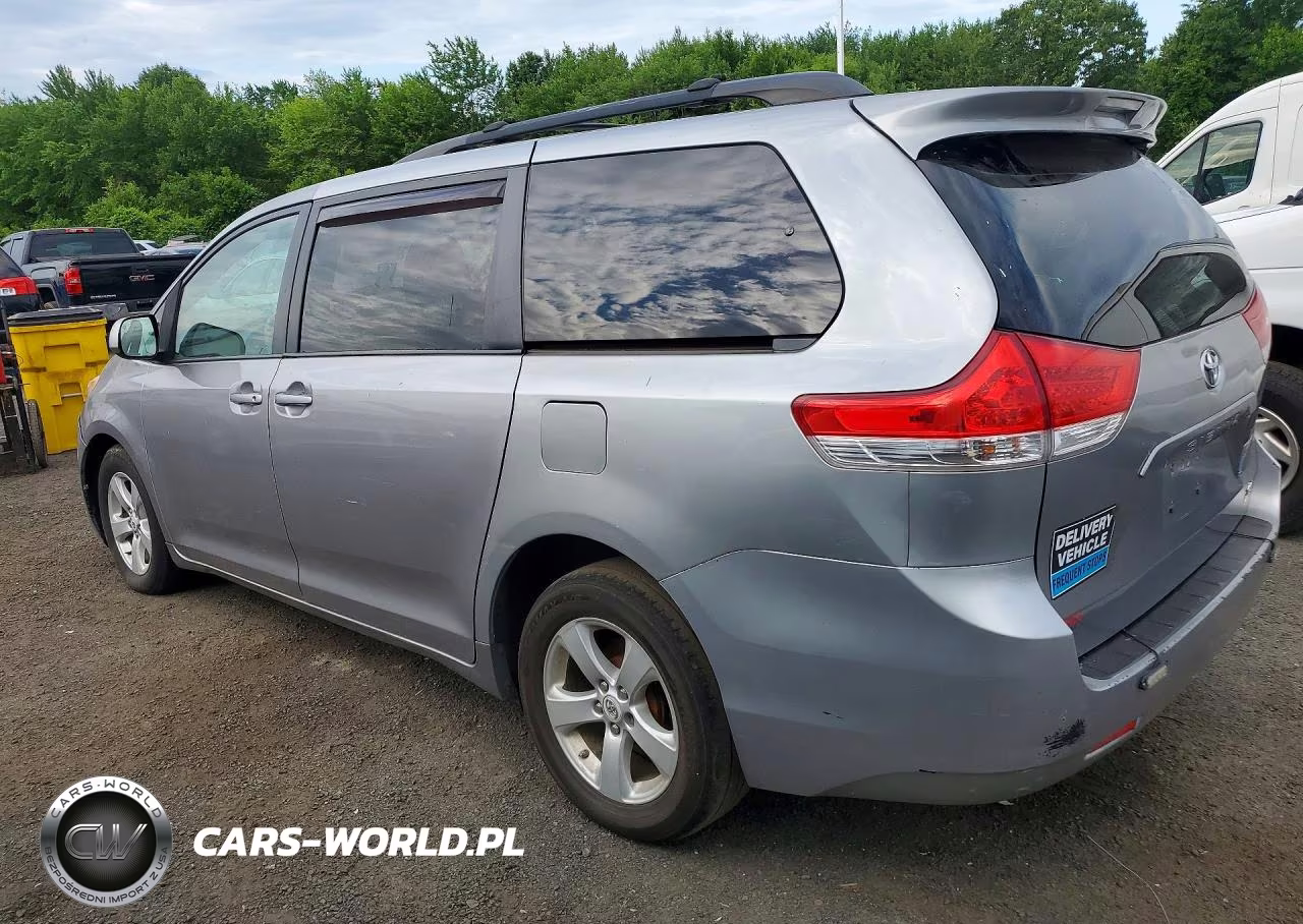 2013 Toyota Sienna Le VIN:5TDJK3DC7DS055259 - 2