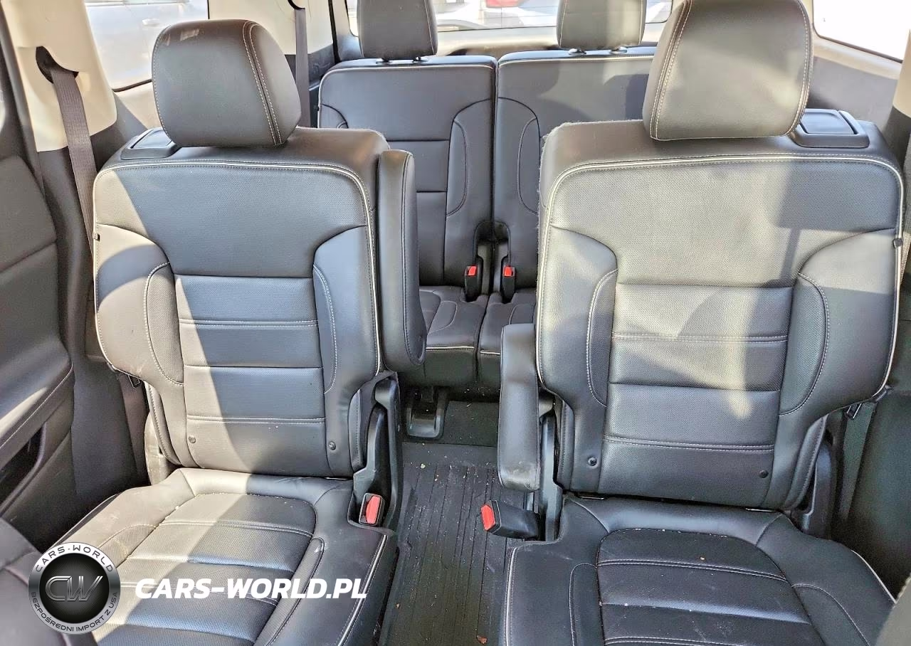 2020 GMC Acadia Denali VIN:1GKKNXLS5LZ132014 - 10
