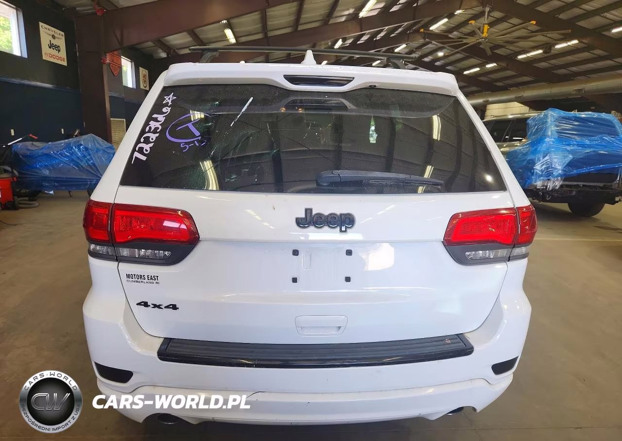 2015 Jeep Grand Cherokee Laredo VIN:1C4RJFAG9FC722366 - 6