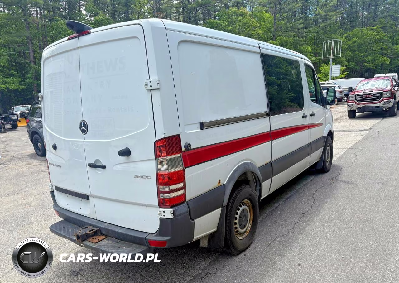 2017 Mercedes-Benz Sprinter 2500 VIN:WD3PE7CD6HP563297 - 4