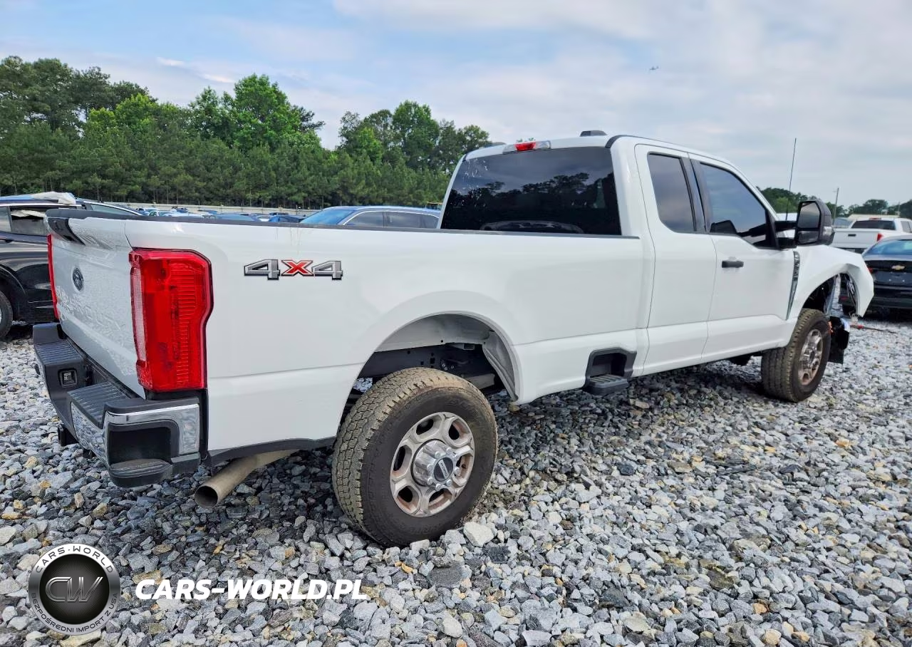 2025 Ford F350 Super Duty VIN:1FT8X3BN4SED19156 - 3