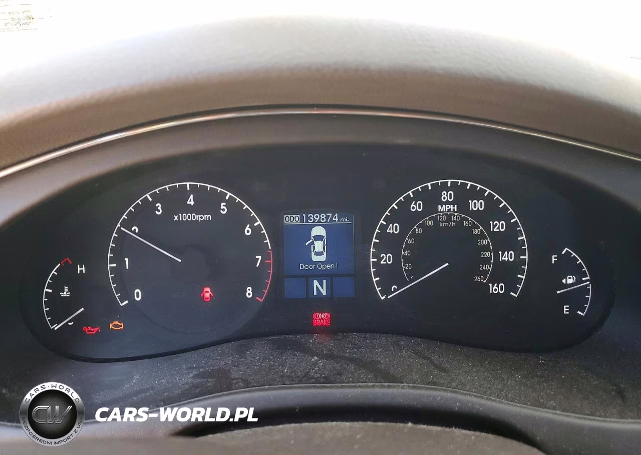 2011 Hyundai Genesis 3.8L VIN:KMHGC4DE3BU133927 - 9