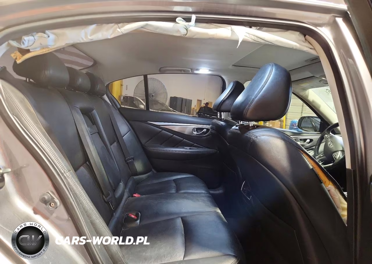 2014 Infiniti Q50 Premium VIN:JN1BV7AR5EM694431 - 10