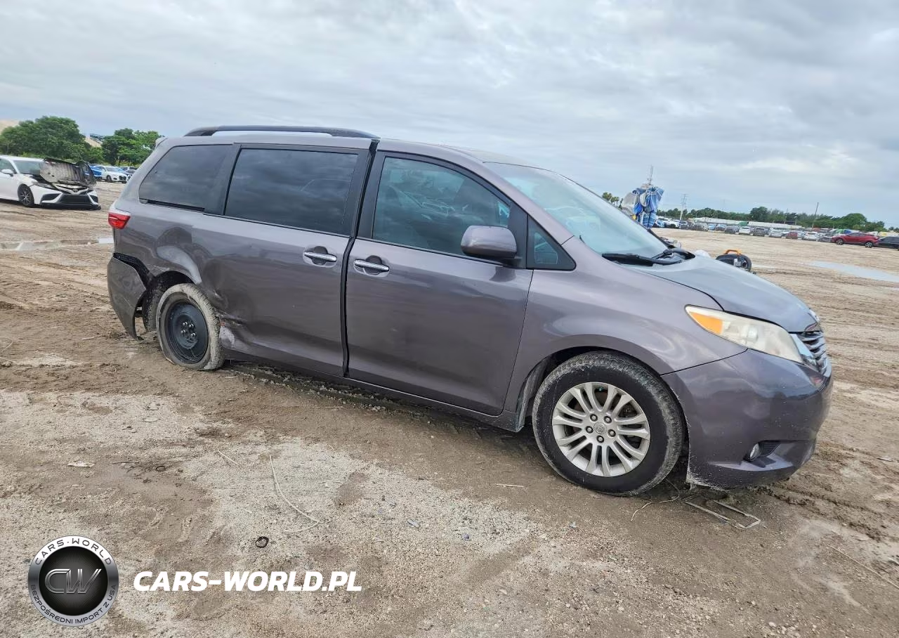 2015 Toyota Sienna Xle Premium 8-Passenger VIN:5TDYK3DC7FS660027 - 4