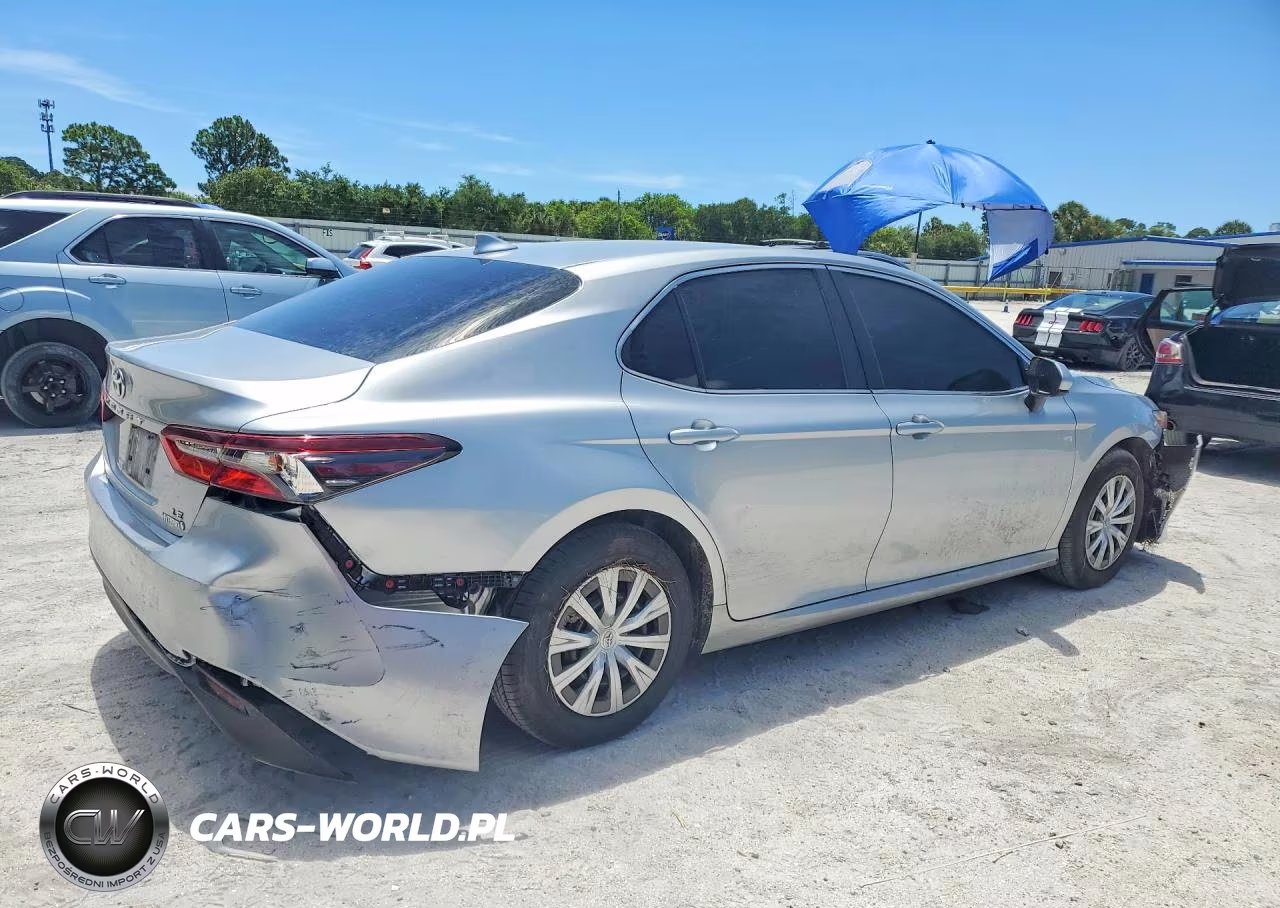 2022 Toyota Camry Le VIN:4T1C31AK7NU584189 - 3