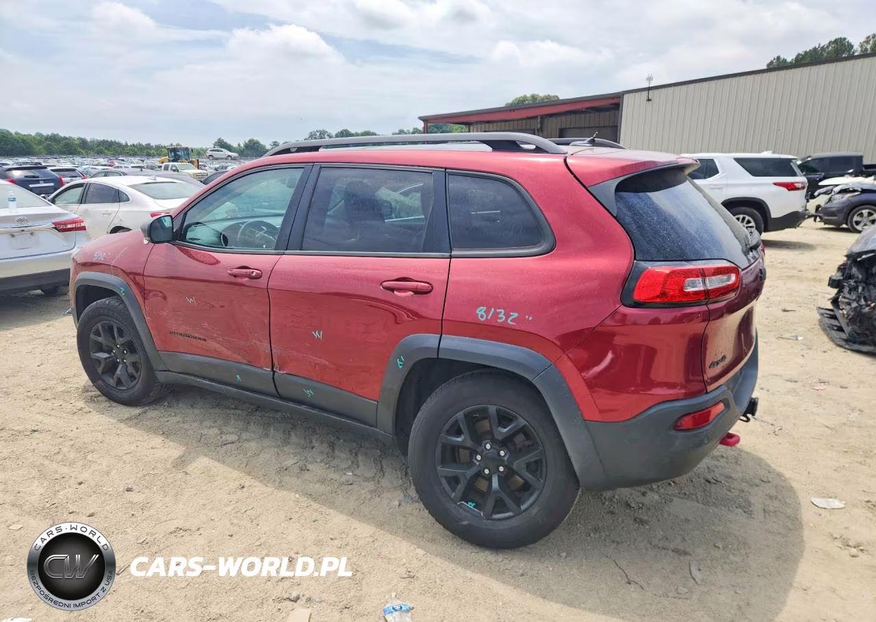 2015 Jeep Cherokee Trailhawk VIN:1C4PJMBS4FW694070 - 2