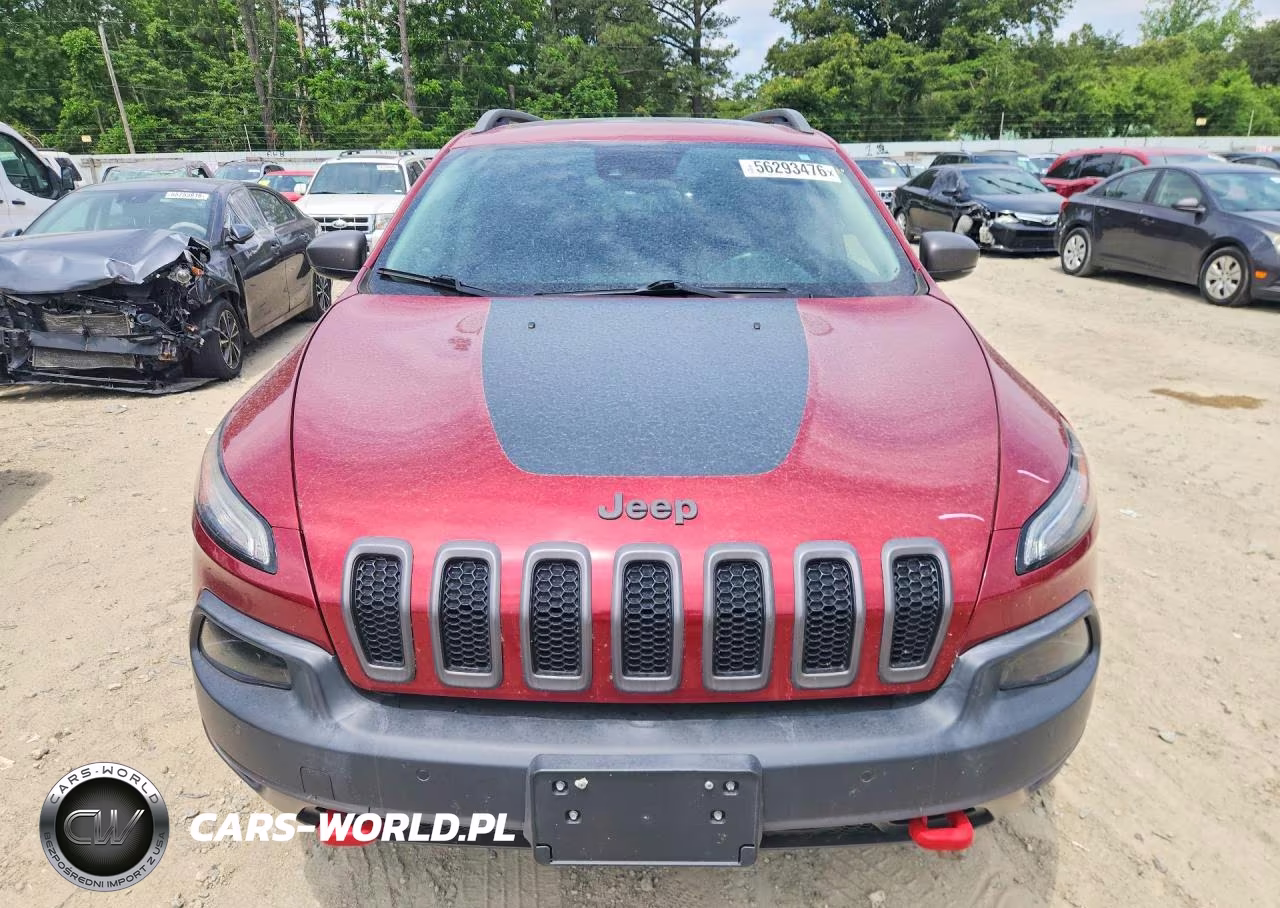 2015 Jeep Cherokee Trailhawk VIN:1C4PJMBS4FW694070 - 5