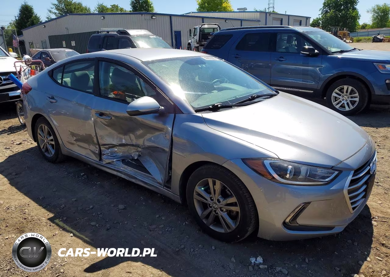 2017 Hyundai Elantra Se VIN:5NPD84LF8HH056686 - 4