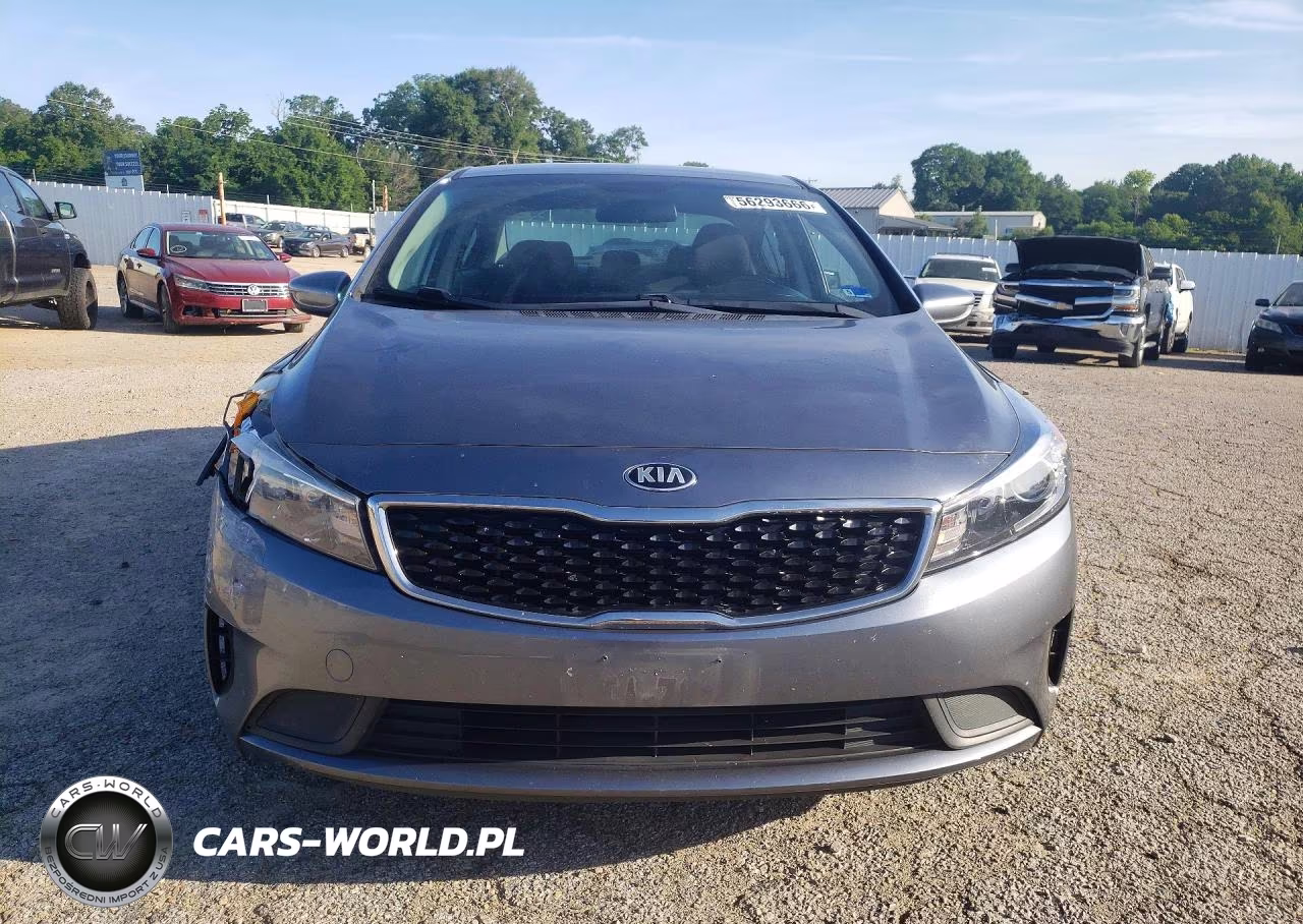 2018 Kia Forte S VIN:3KPFL4A74JE253934 - 5