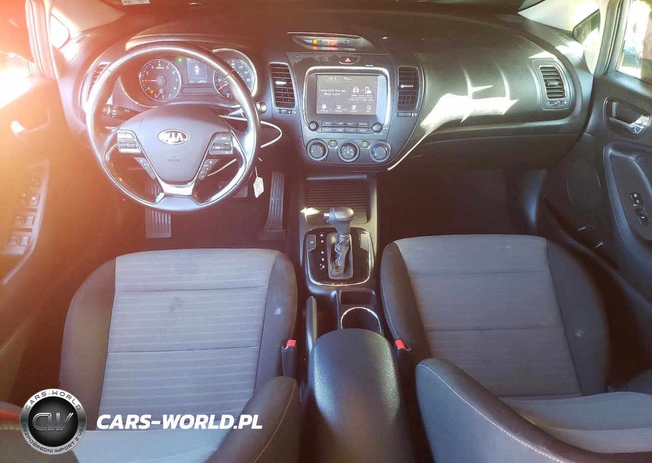 2018 Kia Forte S VIN:3KPFL4A74JE253934 - 8