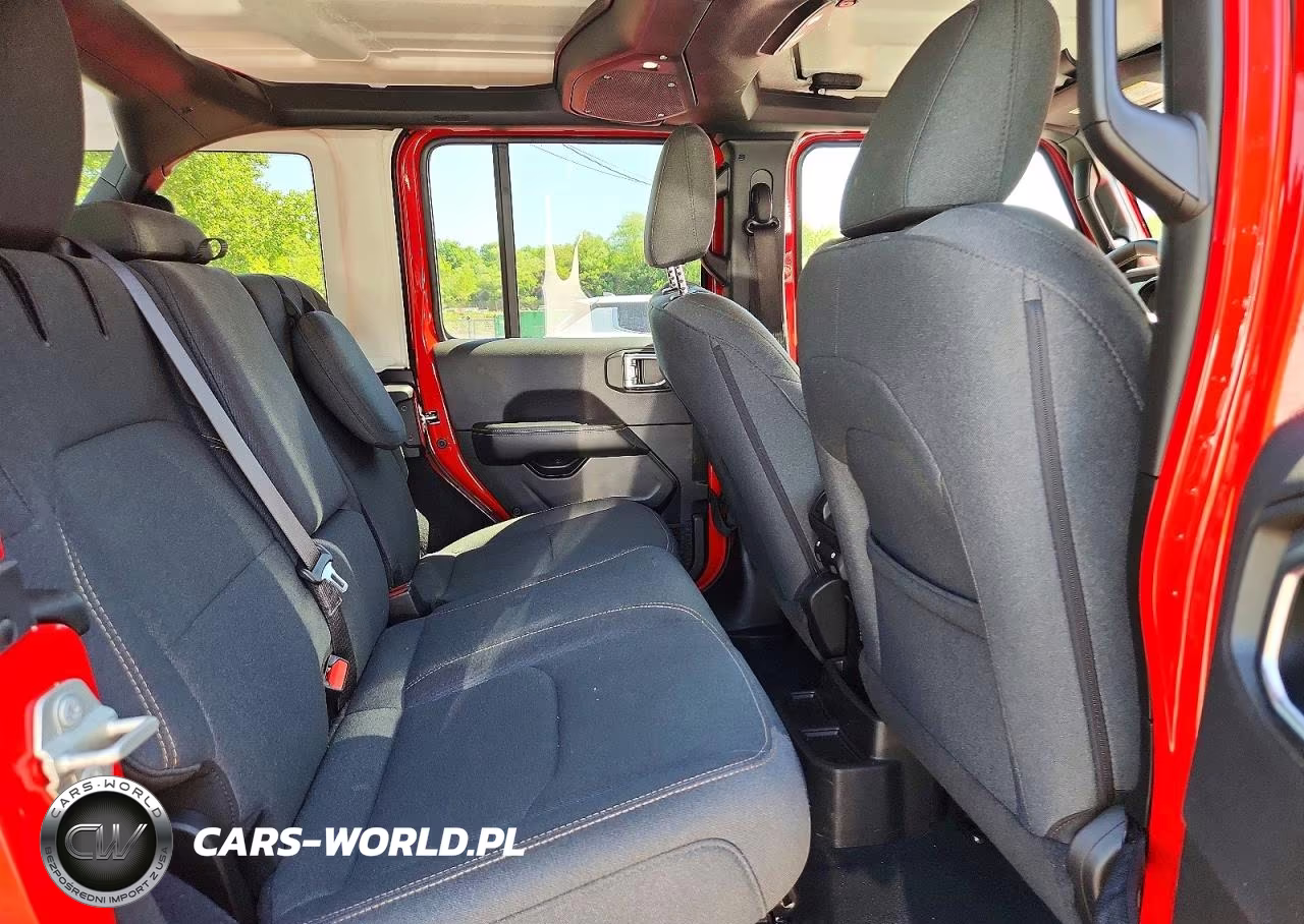 2024 Jeep Wrangler Sahara 4Xe VIN:1C4RJXP65RW271007 - 11