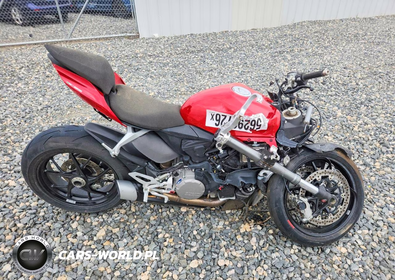 2025 Ducati Panigale V2 – zdjęcie 1 z 8