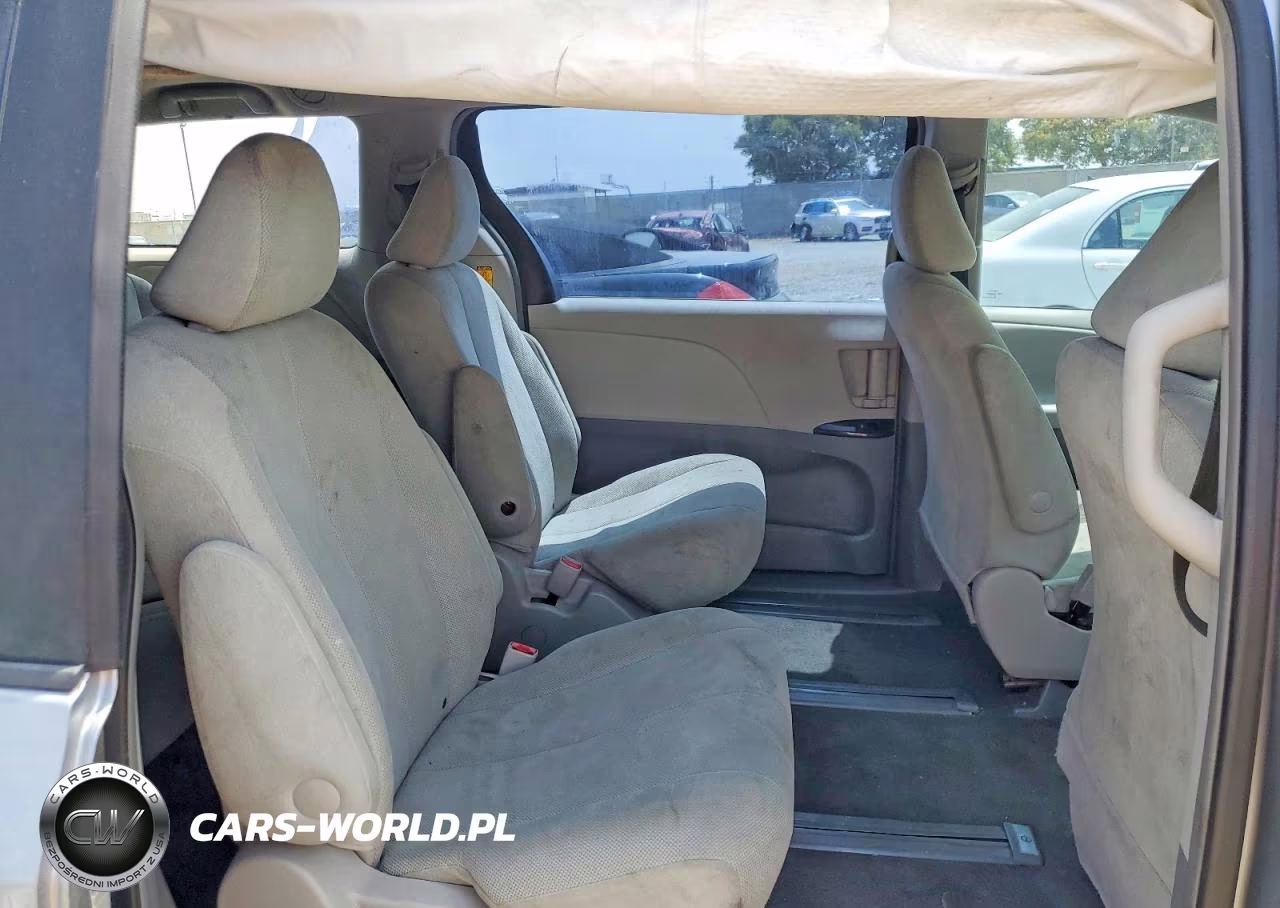 2011 Toyota Sienna Base 7-Passenger VIN:5TDKA3DC7BS003005 - 11