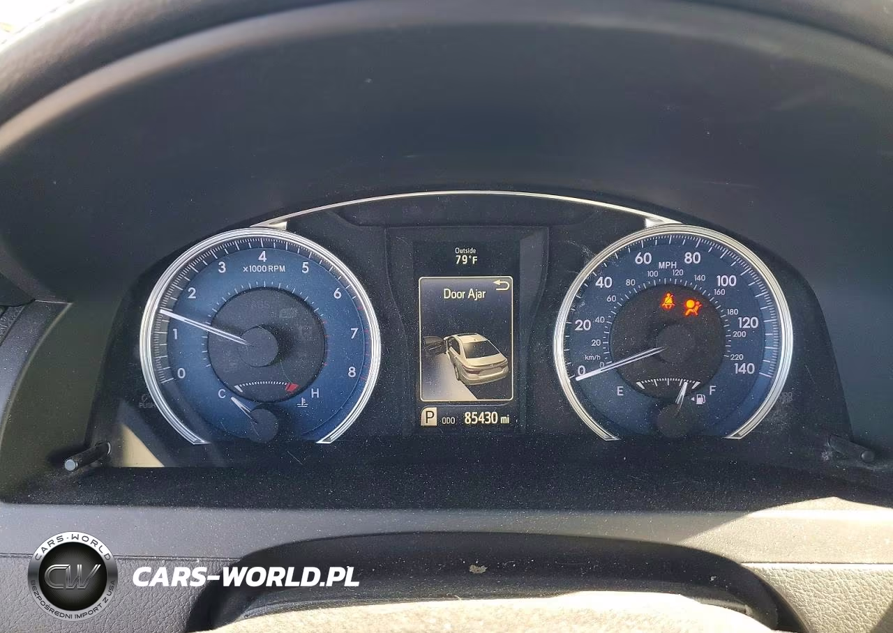 2017 Toyota Camry Le VIN:4T1BF1FKXHU683282 - 9