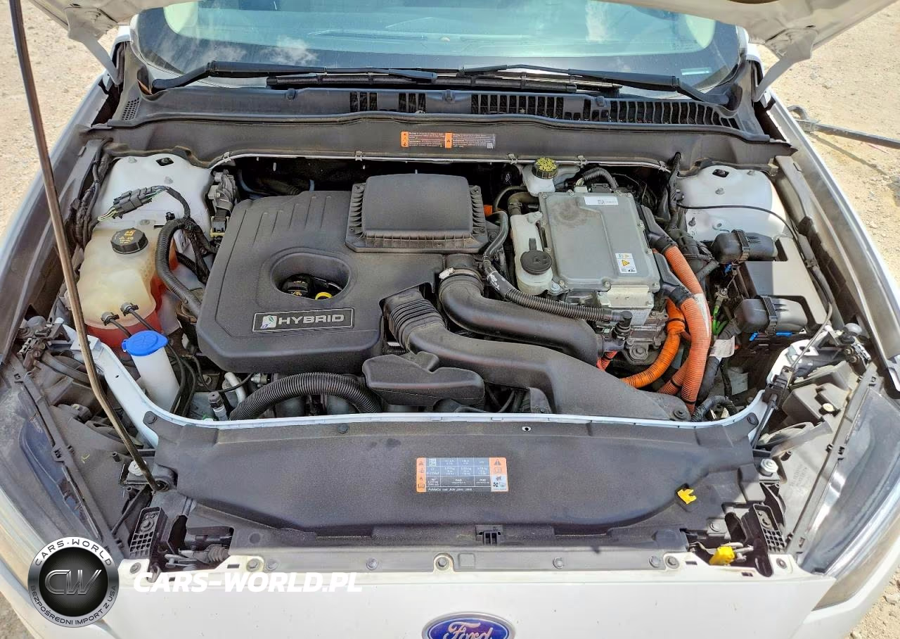 2018 Ford Fusion S Hybrid VIN:3FA6P0UU3JR204396 - 11