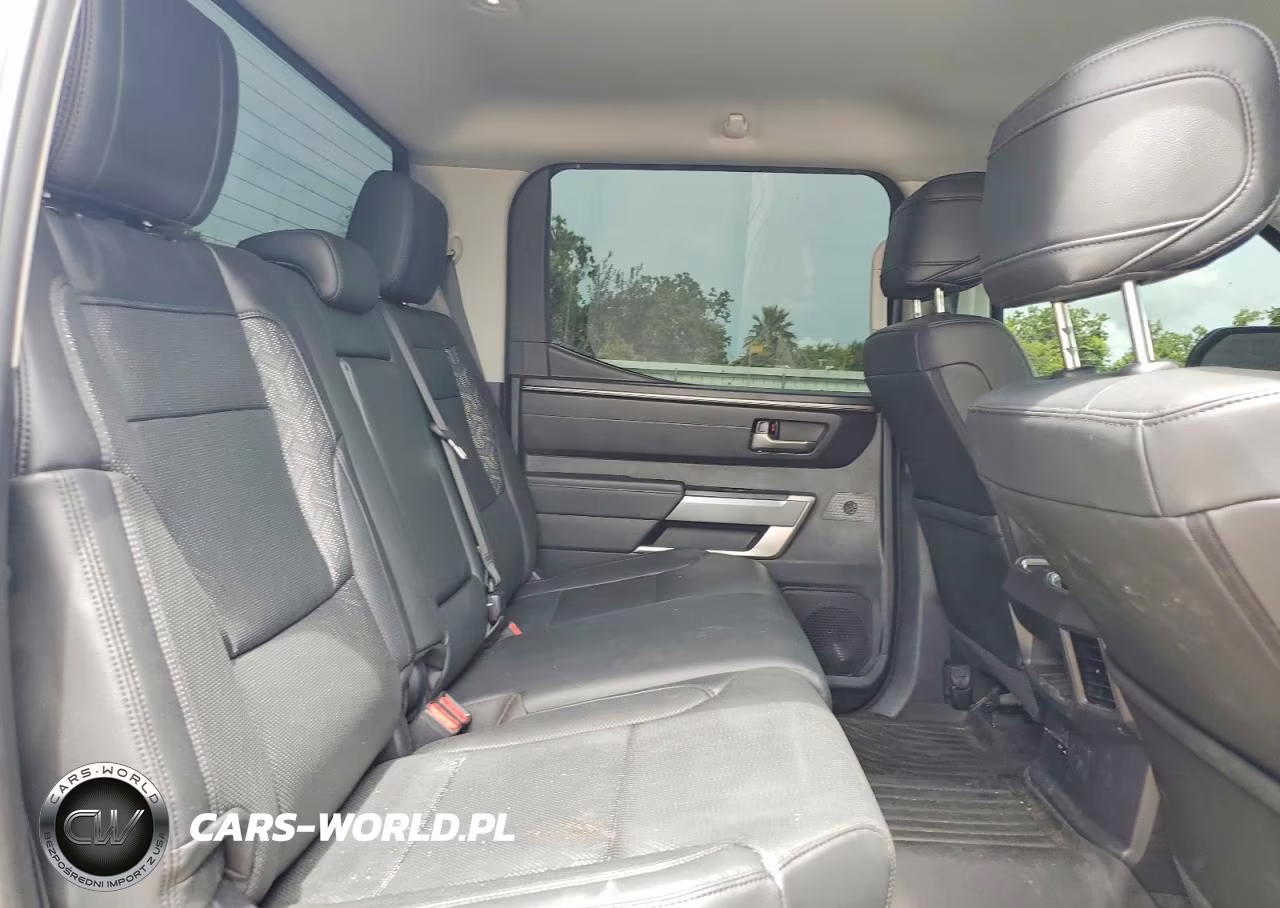 2024 Toyota Tundra Sr5 VIN:5TFLA5DB2RX186745 - 10